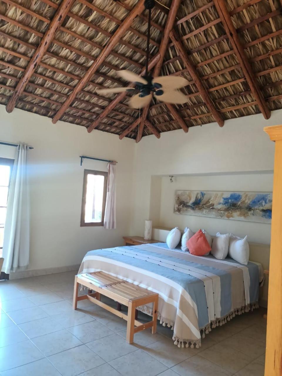 Tripui Hotel Puerto Escondido  Екстериор снимка